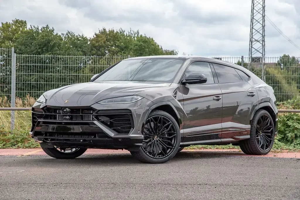 Neu Lamborghini Urus 799 PS (587 kW) 2026 Grau SUV