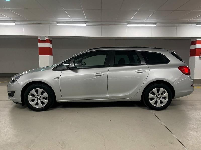 Gebraucht Opel Astra Style 140 PS (102 kW) 2015 Silber Kombi