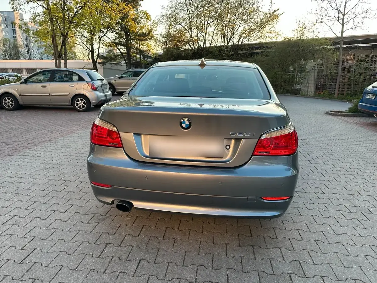 Używany BMW 520 170 KM (125 kW) 2008 Szary Sedan/Limuzyna