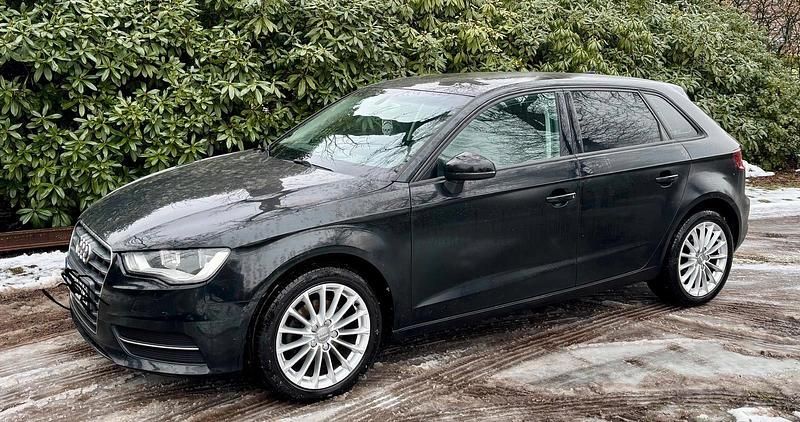 Gebraucht Audi A3 110 PS (80 kW) 2015 Schwarz Limousine
