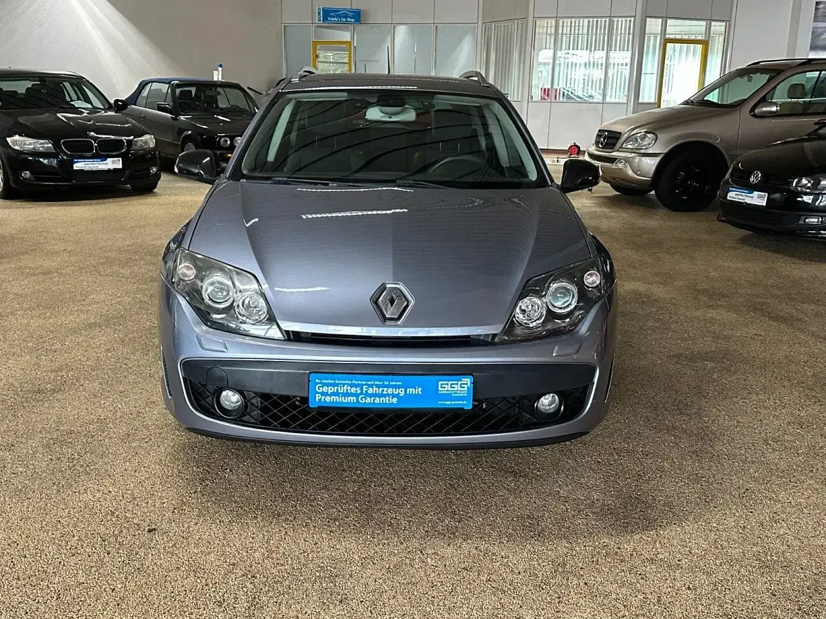 Gebraucht Renault Laguna III Dynamique 140 PS (102 kW) 2010 Silber Kombi