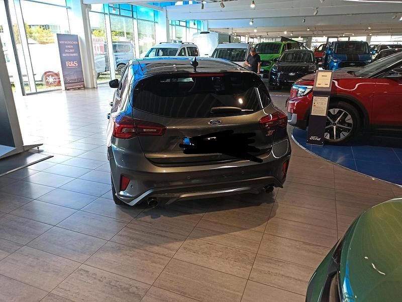 Gebraucht Ford Focus ST 280 PS (205 kW) 2025 Grau Limousine