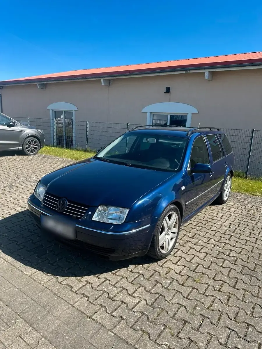 Gebraucht VW Bora 106 PS (77 kW) 2002 Blau Kombi