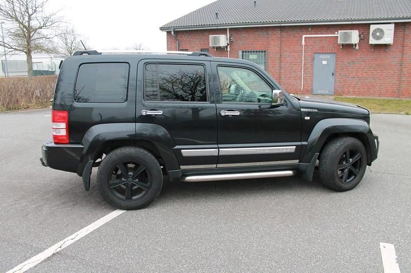 Gebraucht Jeep Cherokee 177 PS (130 kW) 2008 Schwarz SUV