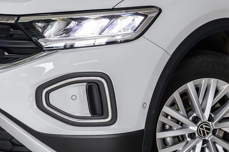 Gebraucht VW T-Roc Life 110 PS (80 kW) 2023 Weiß SUV