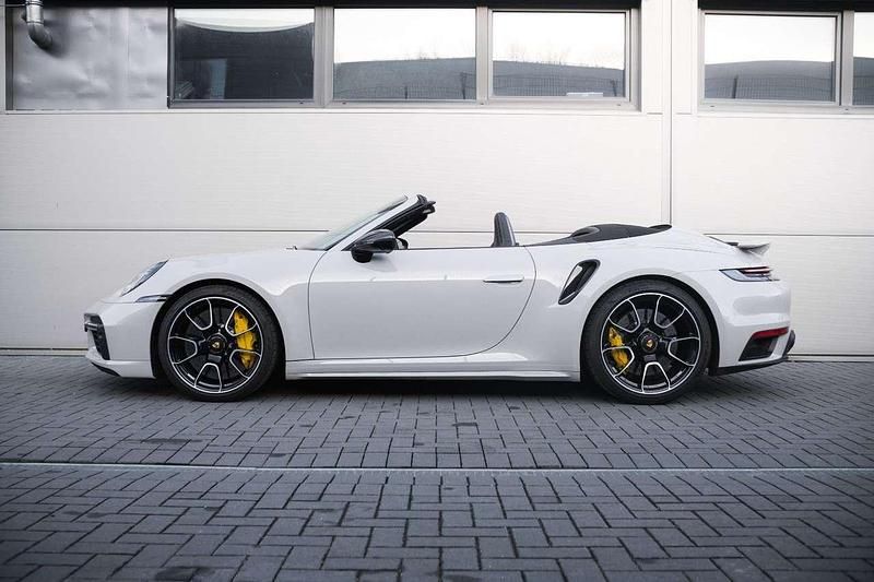 Kreide Gebraucht 2023 Porsche 992 Cabrio | 233.900 € (Guter Preis) - Bild 1/4