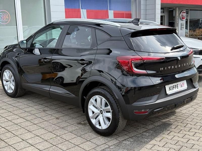 Neu Mitsubishi ASX Plus 91 PS (66 kW) 2025 Schwarz SUV