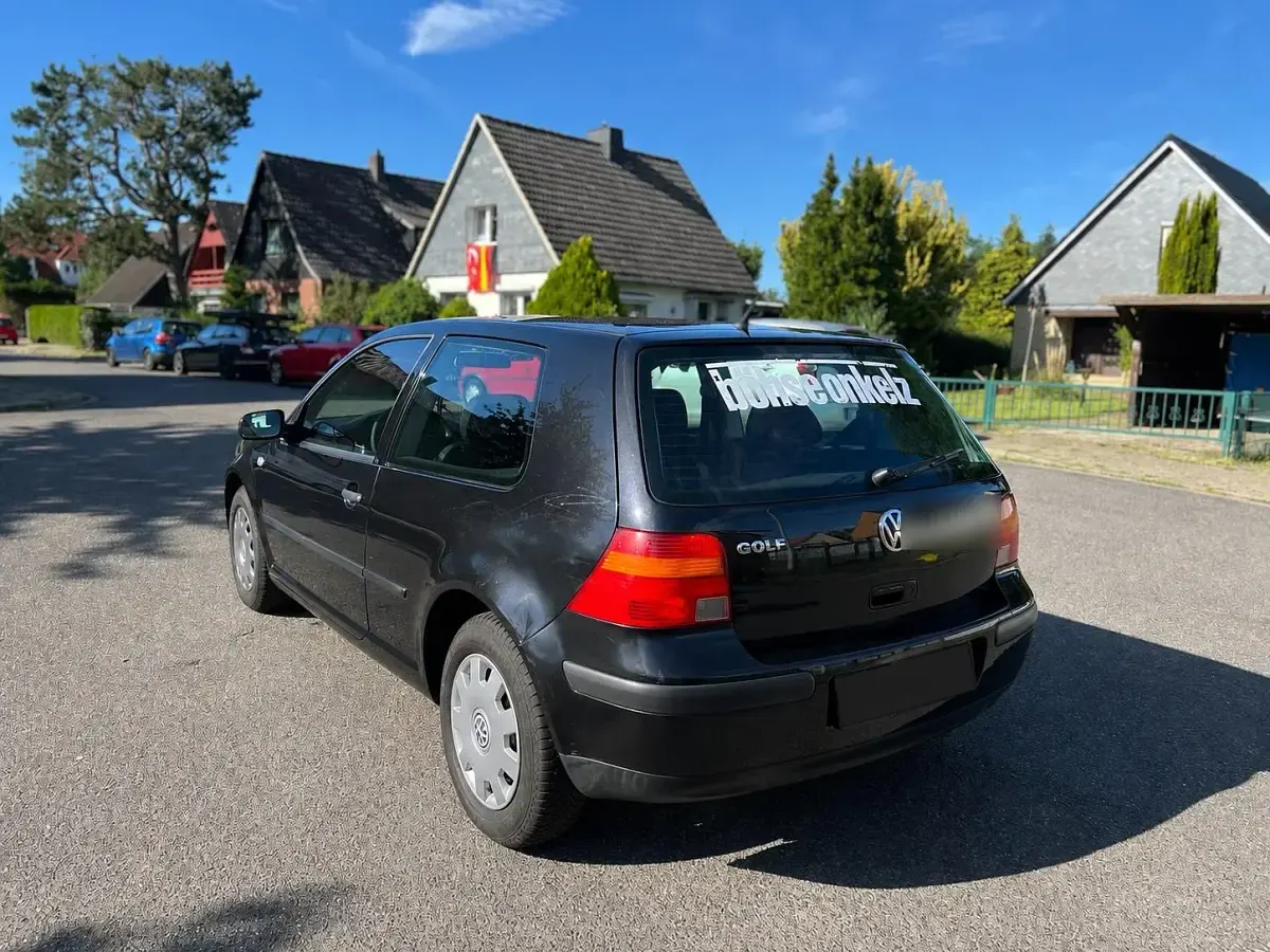 Gebraucht VW Golf IV 80 PS (58 kW) 2003 Schwarz Kleinwagen