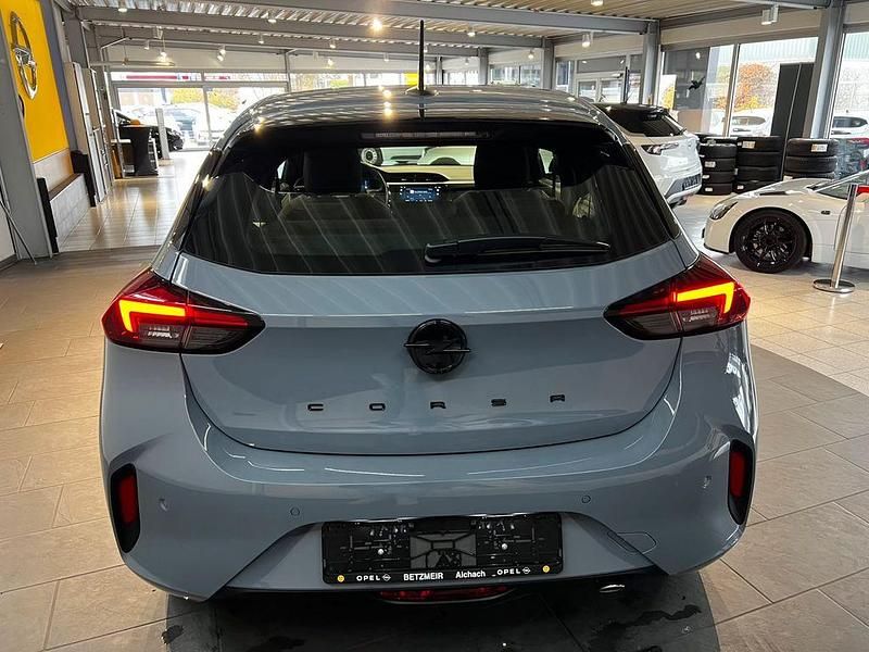 Gebraucht Opel Corsa 101 PS (74 kW) 2024 Grafik grau Limousine