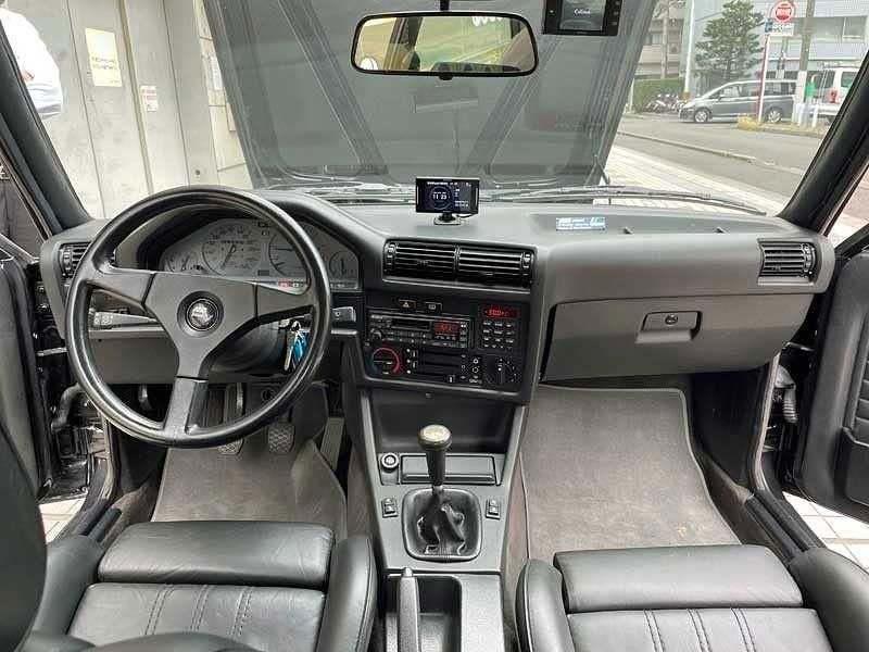 Gebraucht BMW 325 238 PS (175 kW) 1986 Schwarz