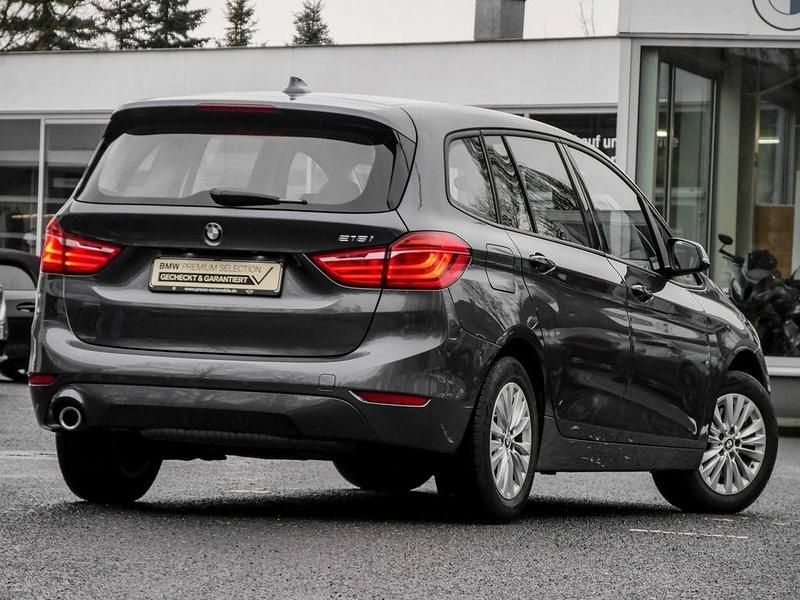 Gebraucht BMW 218 Advantage 136 PS (100 kW) 2021 Grau Van / Kleinbus