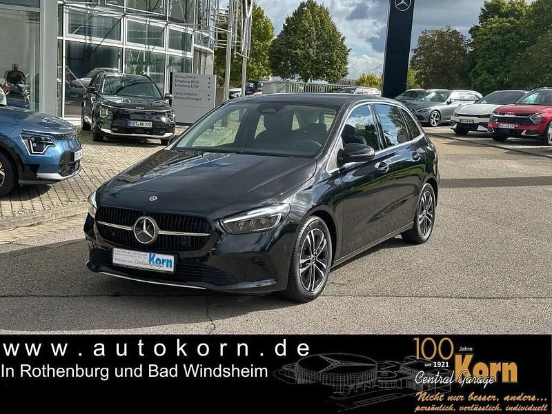 Schwarz Gebraucht 2024 Mercedes B200 Progressive Van / Kleinbus | 34.630 € (Etwas zu teuer) - Bild 1/4