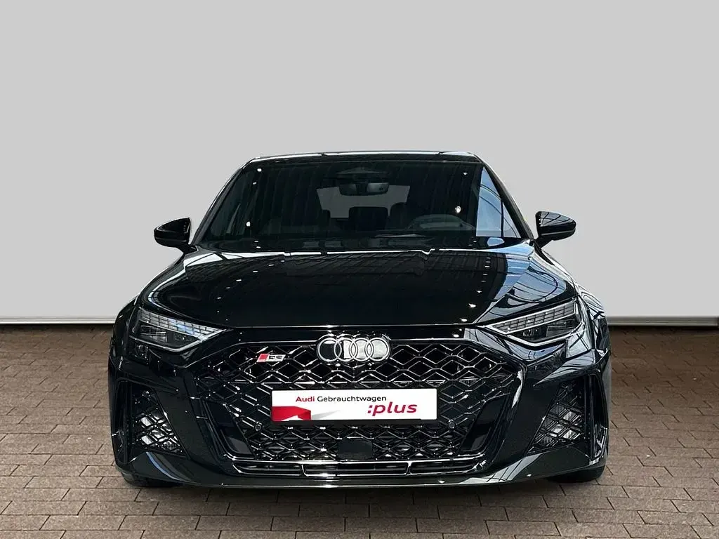 Gebraucht Audi RS3 Sport 400 PS (294 kW) 2026 Dunkelgruen Limousine