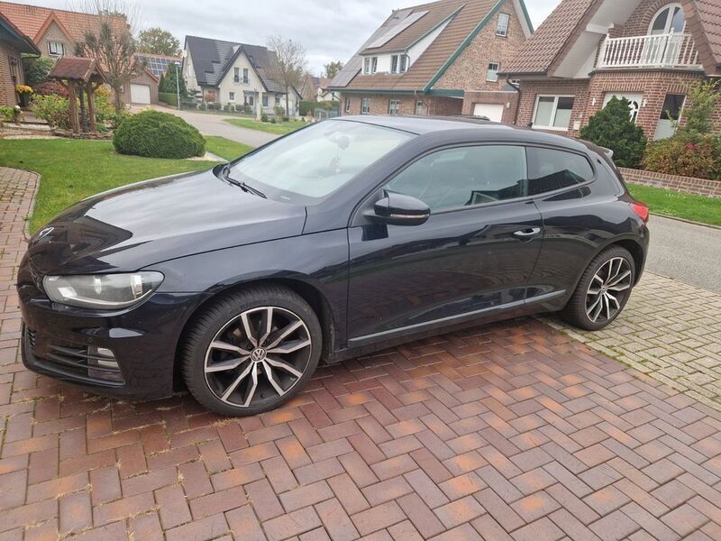 Schwarz Gebraucht 2015 VW Scirocco Coupé | 11.000 € - Bild 1/4
