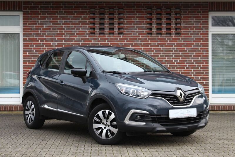 Blau Gebraucht 2018 Renault Captur Zen SUV | 10.890 € (Guter Preis) - Bild 1/4