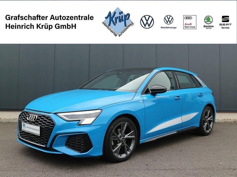 Blau Gebraucht 2022 Audi A3 Sportback S-Line Limousine | 24.990 € (Fairer Preis) - Bild 1/3
