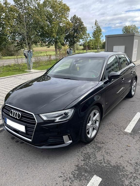 Gebraucht Audi A3 Sport 150 PS (110 kW) 2019 Schwarz Limousine