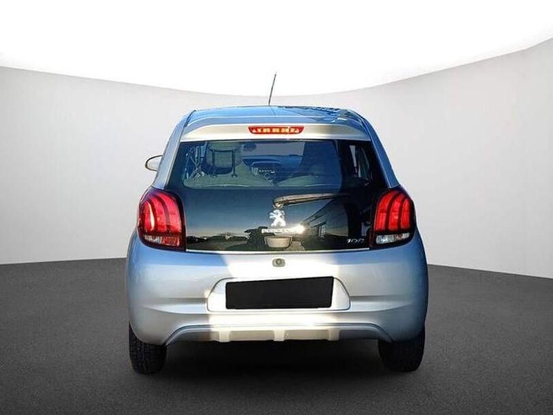 Gebraucht Peugeot 108 Active 72 PS (52 kW) 2020 Silber Kleinwagen