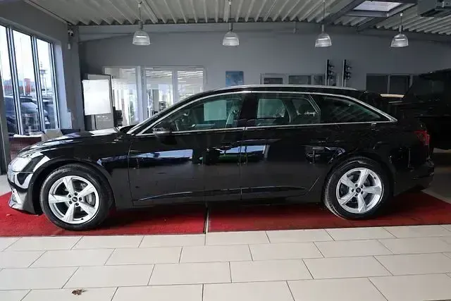 Gebraucht Audi A6 Sport 204 PS (150 kW) 2022 Brillantschwarz Kombi