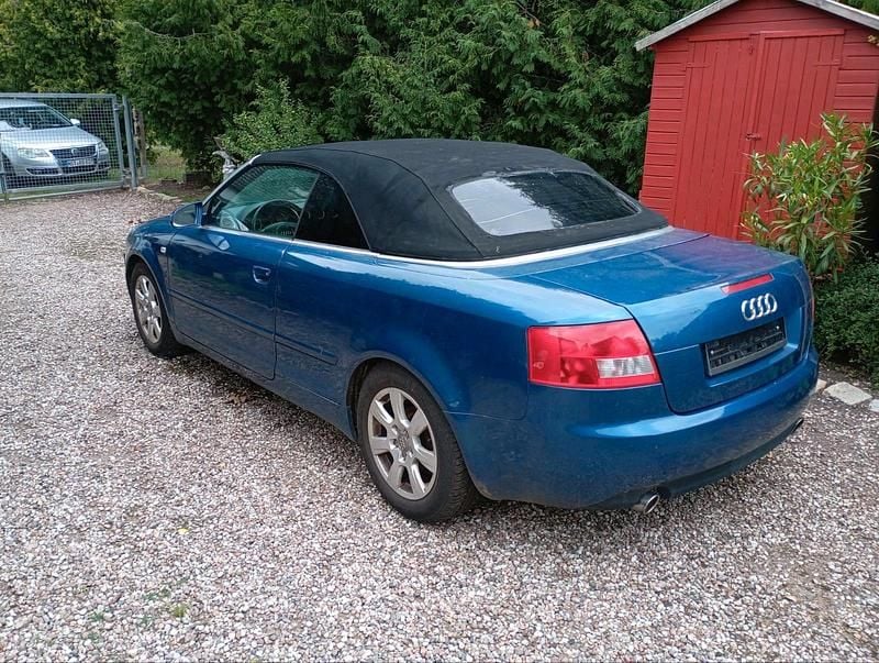 Blau Gebraucht 2002 Audi A4 Cabriolet Cabrio | 1.444 € (Superpreis) - Bild 1/4