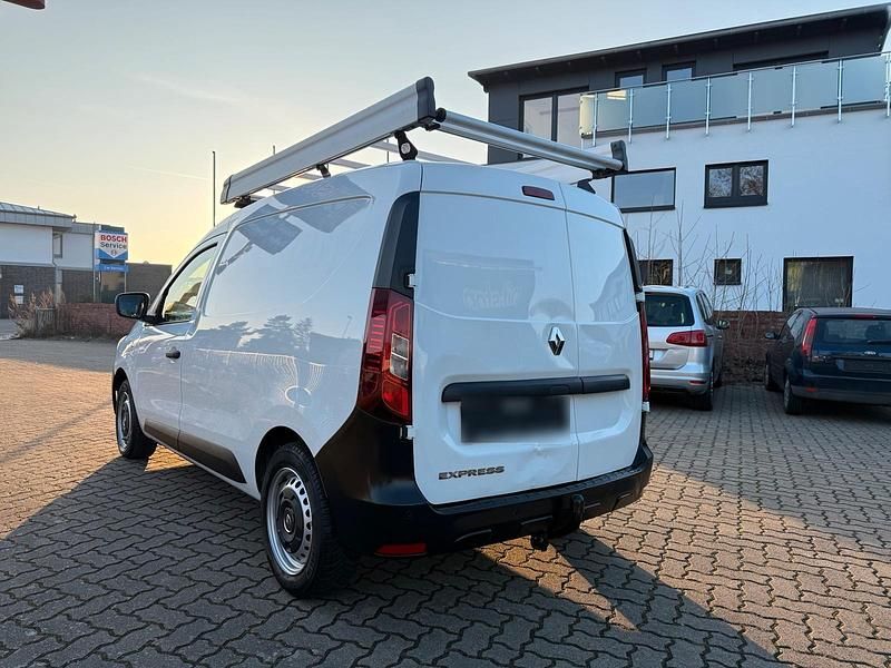Gebraucht Renault Express 75 PS (55 kW) 2023 Weiß Van / Kleinbus