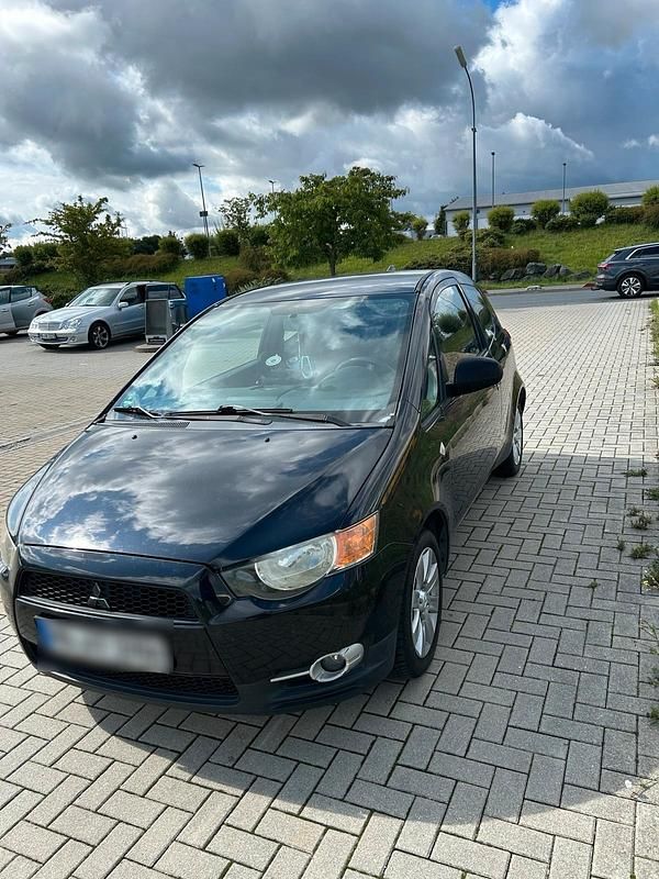 Schwarz Gebraucht 2010 Mitsubishi Colt Kleinwagen | 2.000 € (Fairer Preis) - Bild 1/4