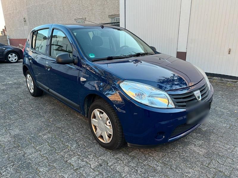 Blau Gebraucht 2009 Dacia Sandero Kleinwagen | 1.350 € (Fairer Preis) - Bild 1/4