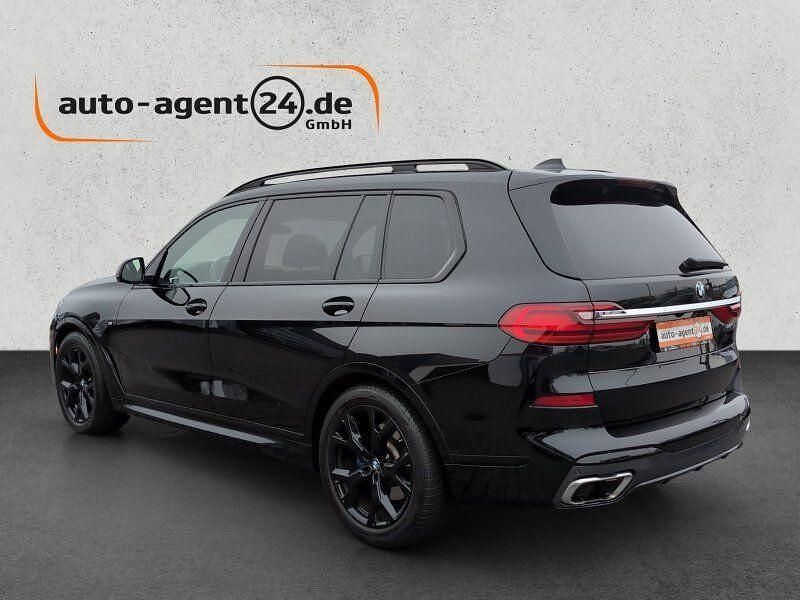 Gebraucht BMW X7 M Sport 340 PS (250 kW) 2022 Black sapphire metallic (475) SUV