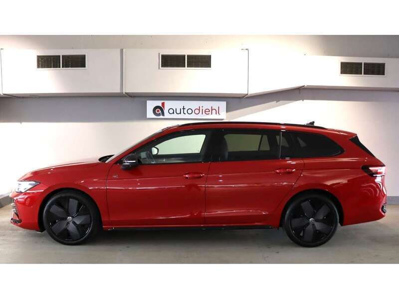 Gebraucht VW Passat R-line 193 PS (141 kW) 2024 Red metallic Kombi