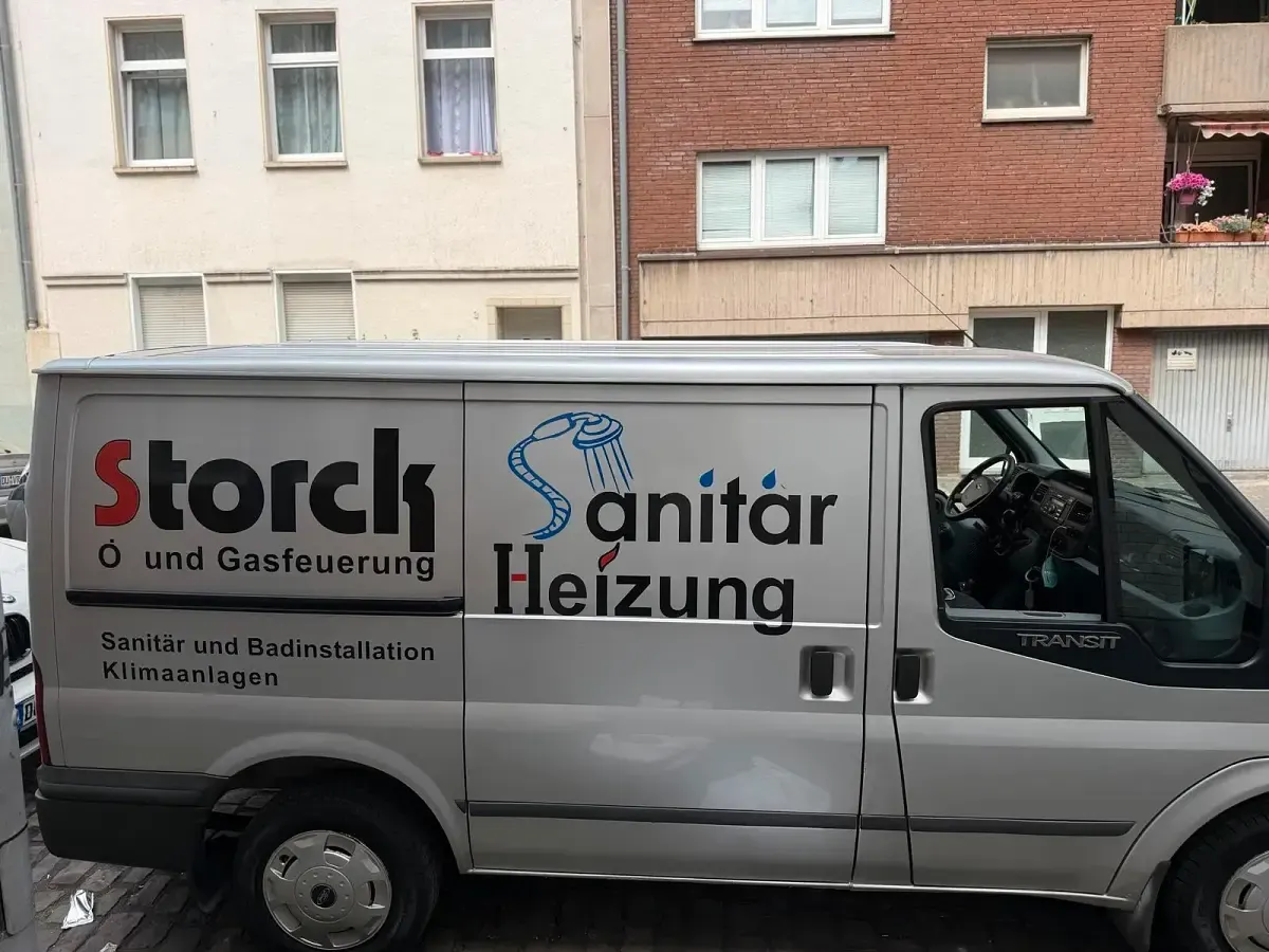 Gebraucht Ford Transit 85 PS (62 kW) 2010 Silber Van / Kleinbus