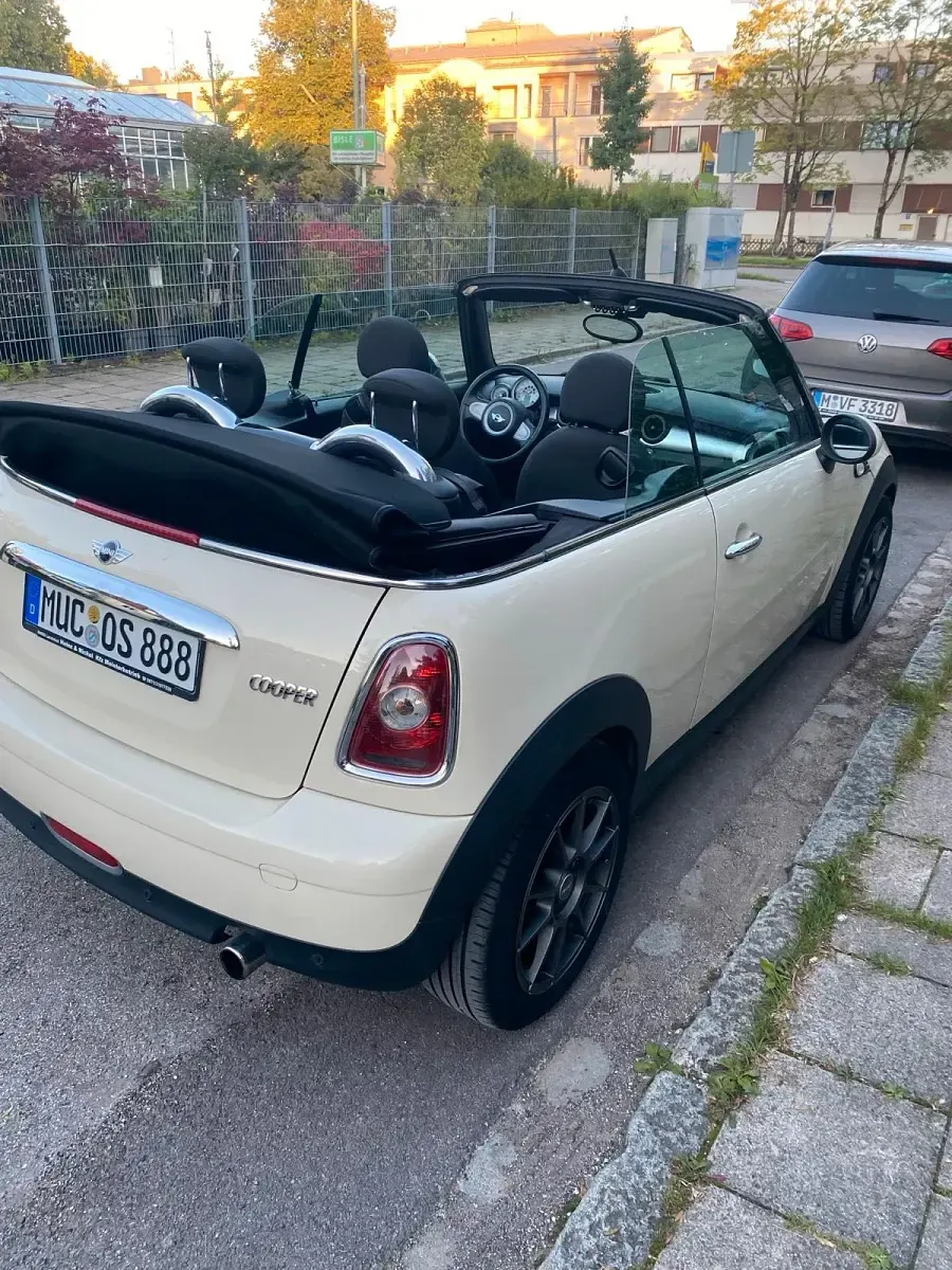 Gebraucht Mini Cooper Cabriolet 122 PS (89 kW) 2011 Beige Cabrio