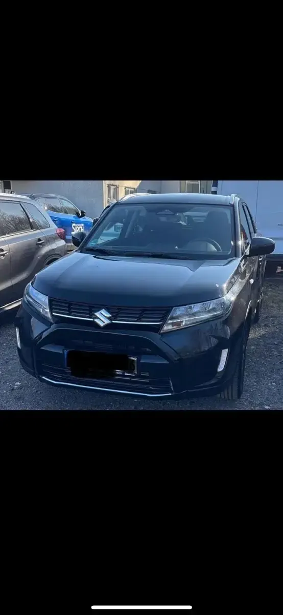 Gebraucht Suzuki Vitara 129 PS (94 kW) 2025 Schwarz SUV