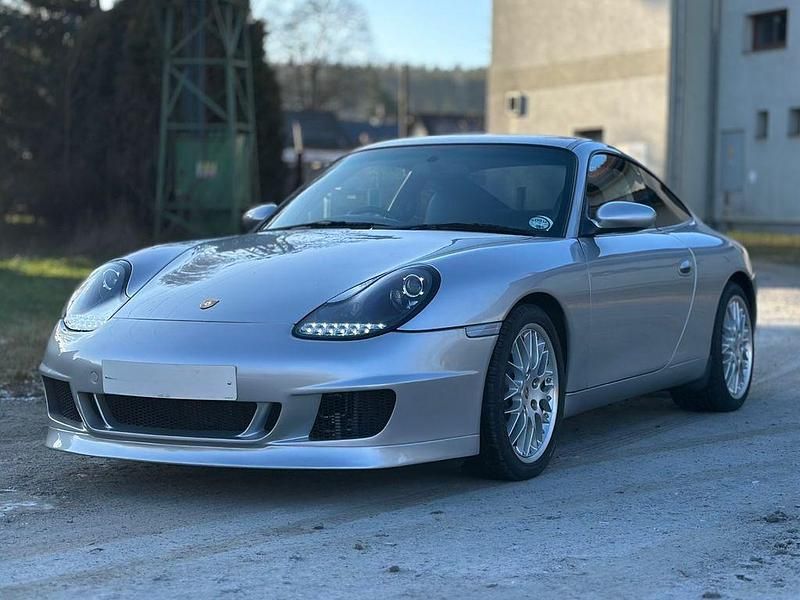 Silber Gebraucht 2001 Porsche 911 Carrera | 16.350 € - Bild 1/4