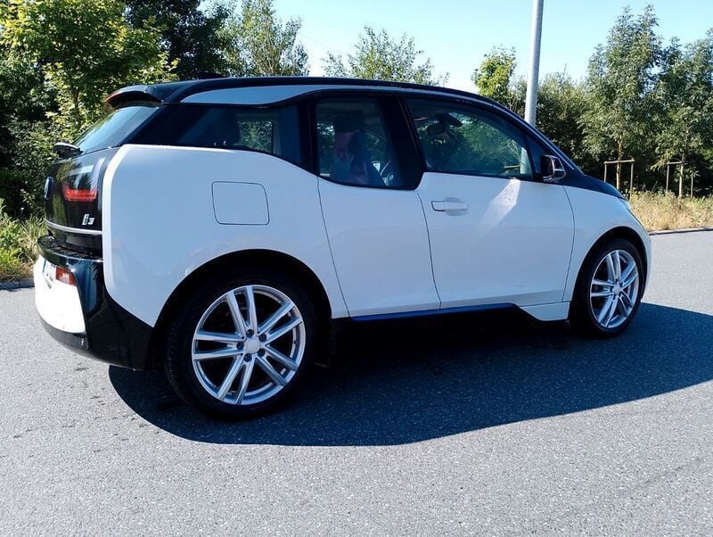 Weiß Gebraucht 2019 BMW i3 Kleinwagen | 14.900 € (Guter Preis) - Bild 1/4