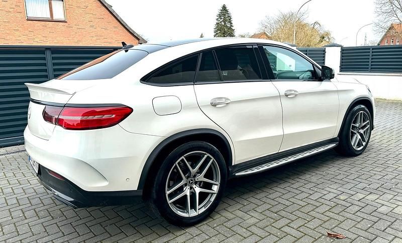 Gebraucht Mercedes GLE350 AMG 258 PS (189 kW) 2015 Weiß Coupé