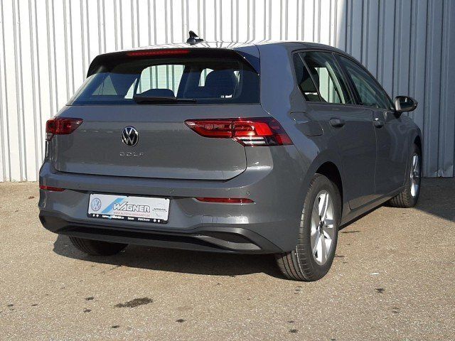 Gebraucht VW Golf VIII 110 PS (80 kW) 2020 Grau metallic Limousine