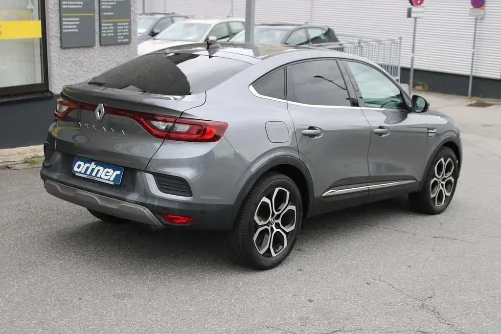 Gebraucht Renault Arkana Intens 140 PS (102 kW) 2022 Grau SUV