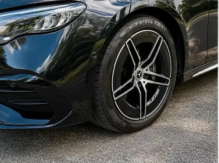 Gebraucht Mercedes E220 AMG line 197 PS (144 kW) 2023 Grau Kombi