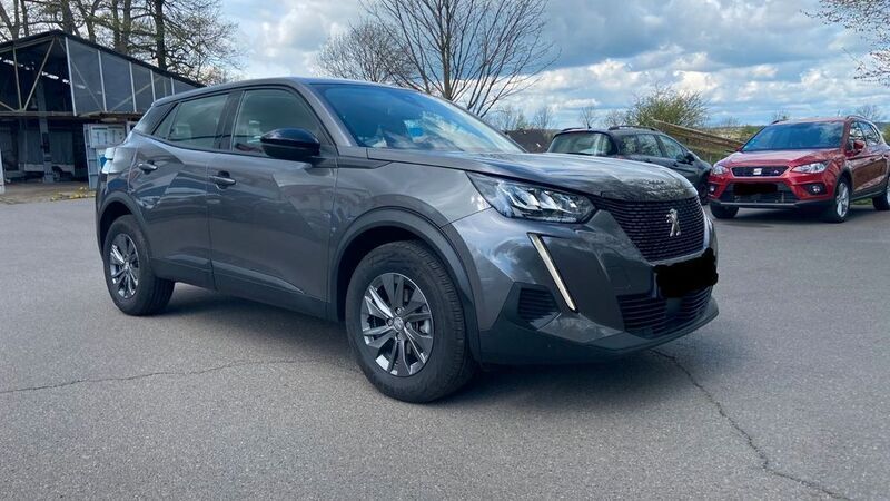 Gebraucht Peugeot 2008 Active 101 PS (74 kW) 2022 Grau SUV