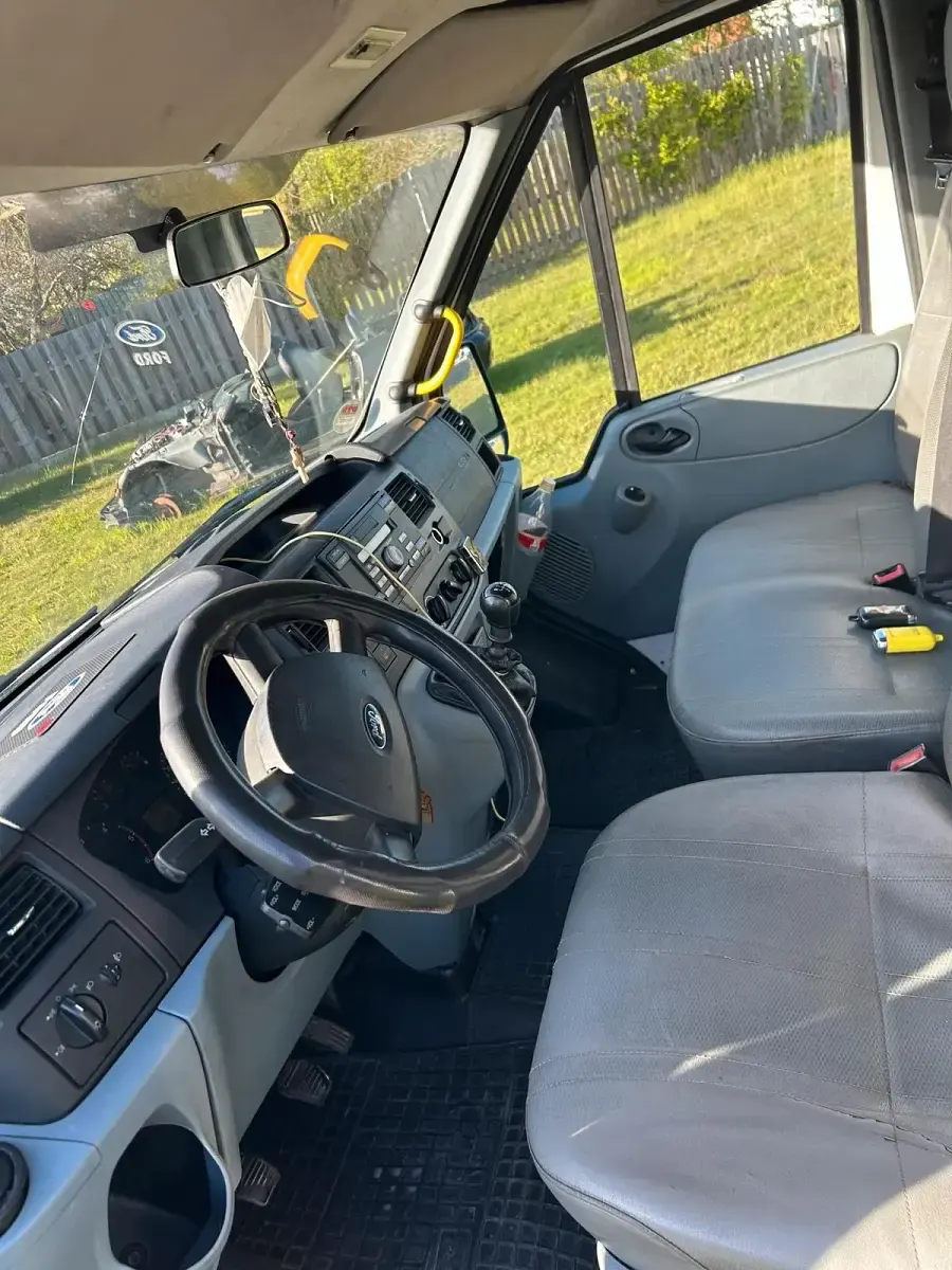 Gebraucht Ford Transit 116 PS (85 kW) 2010 Weiß Van / Kleinbus