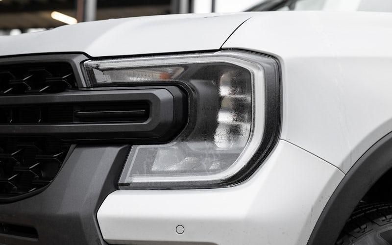 Gebraucht Ford Ranger Wildtrack 205 PS (150 kW) 2023 Moondust silber metallic Pickup