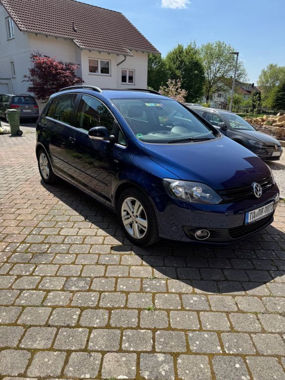 Blau Gebraucht 2012 VW Golf Plus Match Van / Kleinbus | 5.800 € (Guter Preis) - Bild 1/4