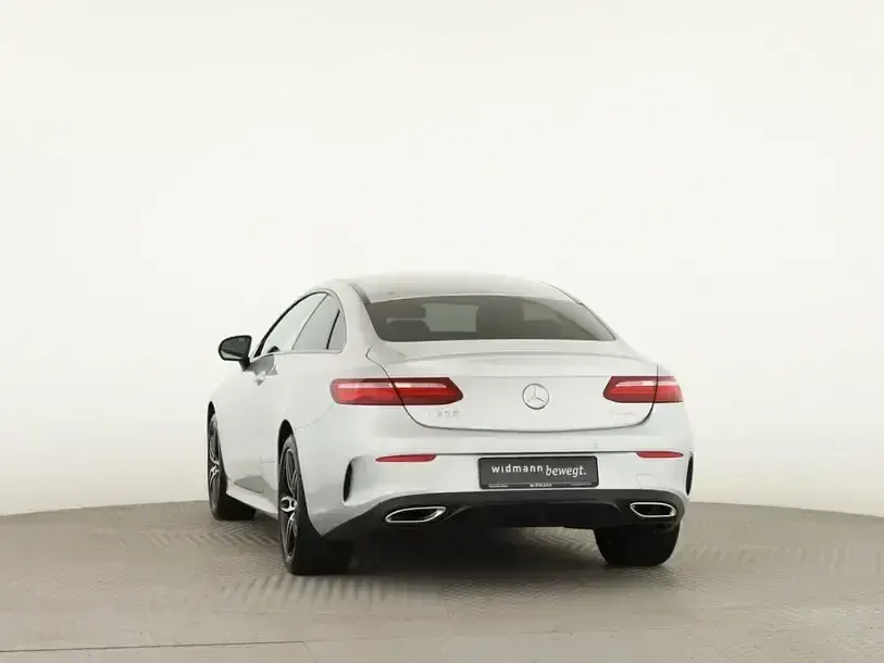 Gebraucht Mercedes E200 AMG 197 PS (144 kW) 2020 Silber Coupé