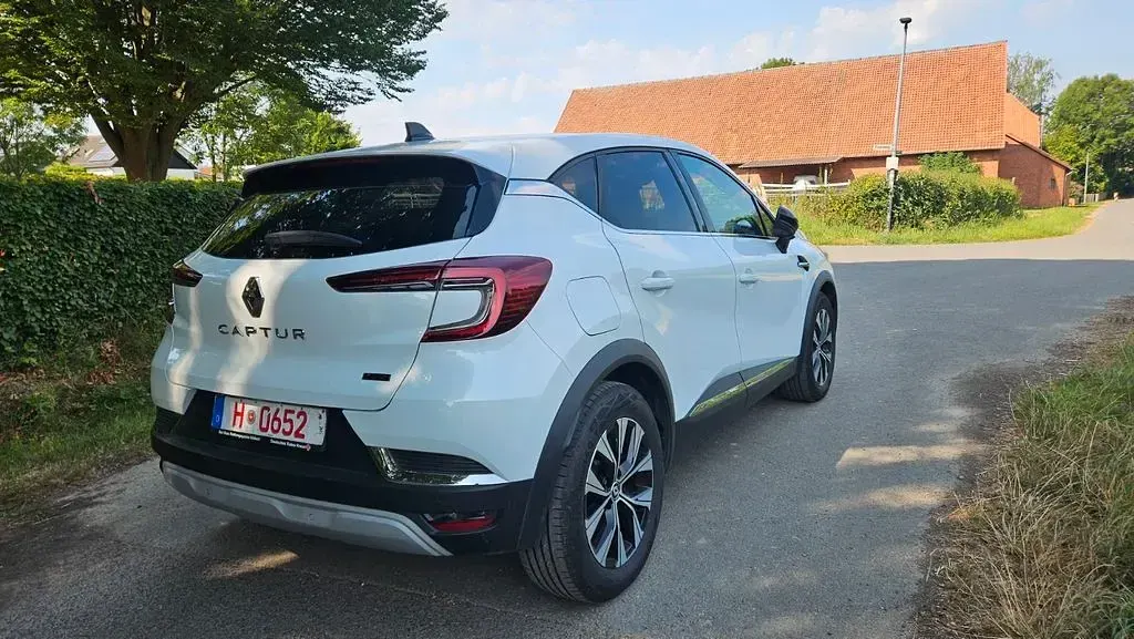 Gebraucht Renault Captur Techno 91 PS (66 kW) 2023 Weiß SUV