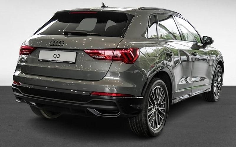 Gebraucht Audi Q3 S-Line 150 PS (110 kW) 2024 Chronosgrau metallic SUV