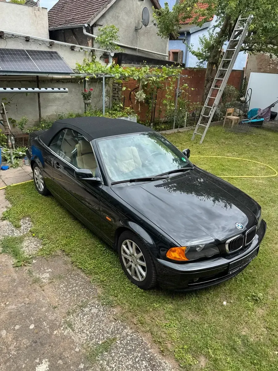 Gebraucht BMW 320 Cabriolet 170 PS (125 kW) 2002 Schwarz Cabrio