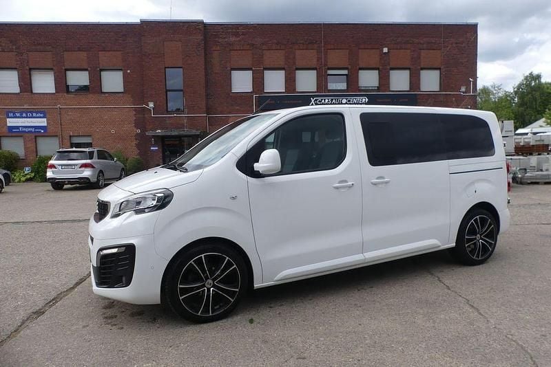Lack weiss banquise/typ aussen Gebraucht 2018 Peugeot Traveller Van / Kleinbus | 26.950 € (Guter Preis) - Bild 1/4