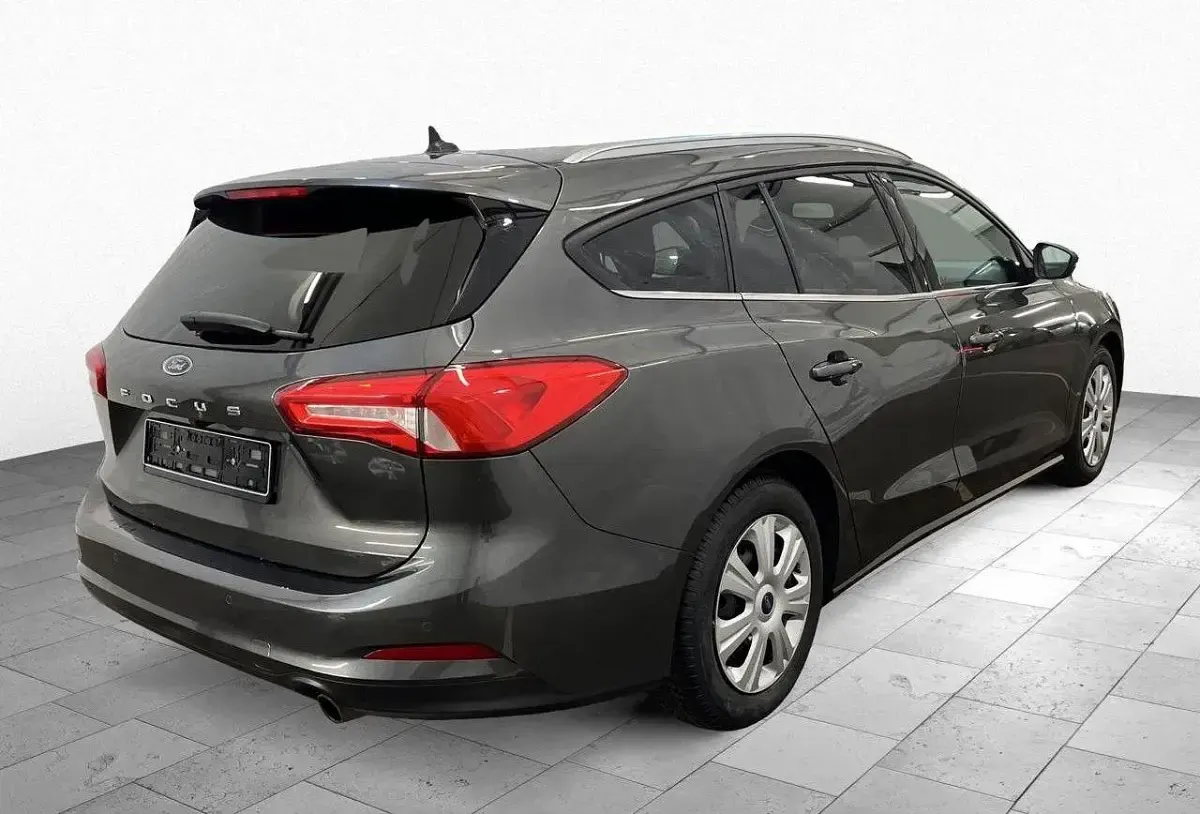 Gebraucht Ford Focus Cool & Connect 150 PS (110 kW) 2020 Grau (metallic) Kombi