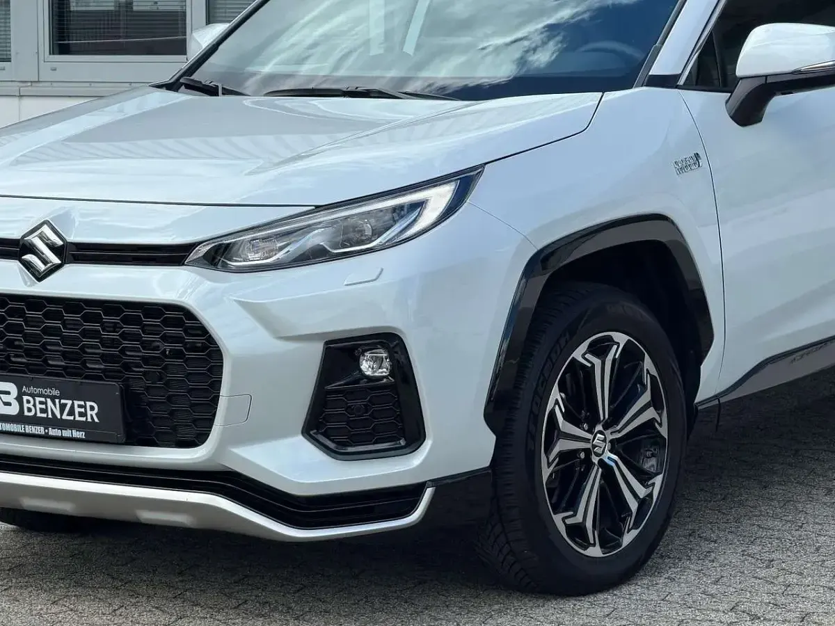 Gebraucht Suzuki Across Comfort+ 306 PS (225 kW) 2024 Weiß SUV