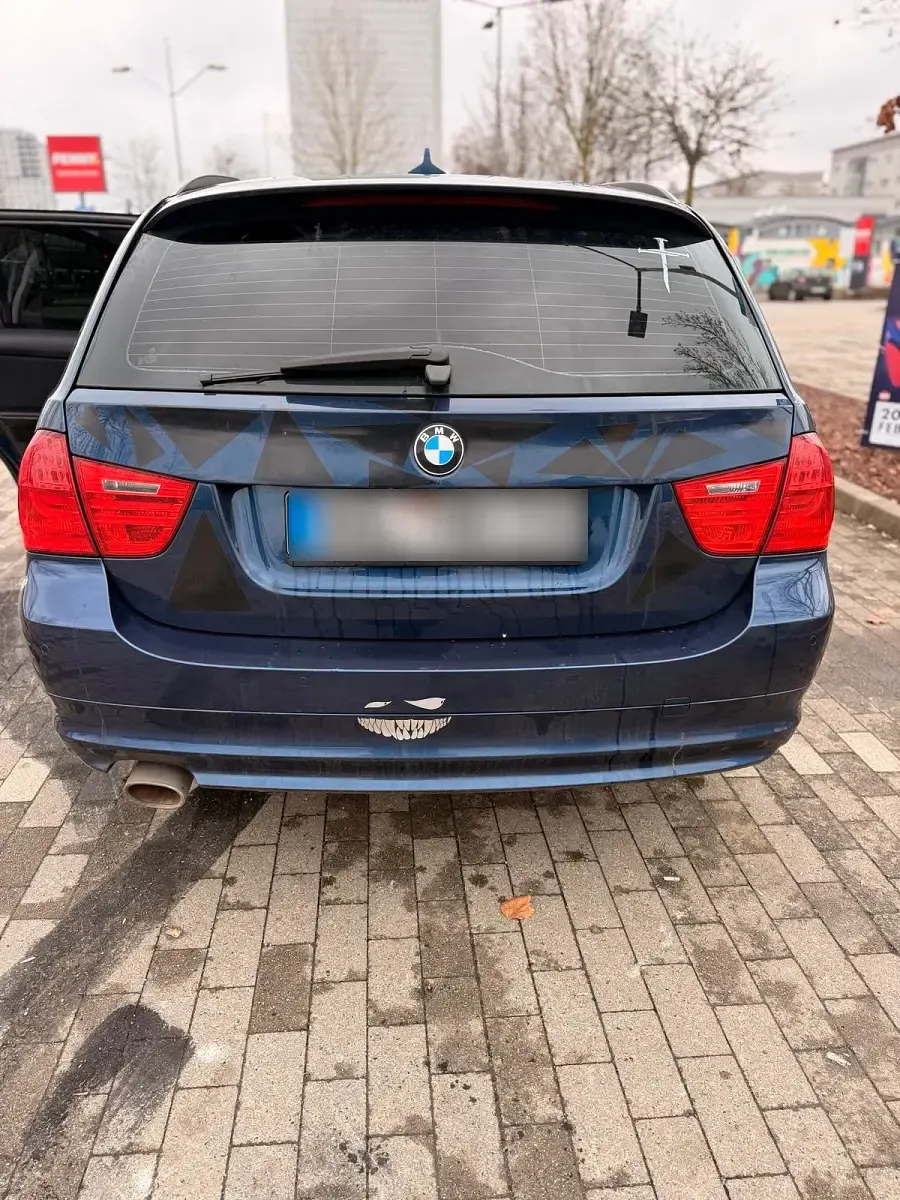 Second-hand BMW 320 184 CP (135 kW) 2011 Albastru Break